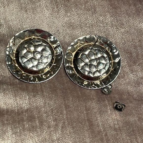 Vintage Hammered Metal Earrings - Picture 5 of 7